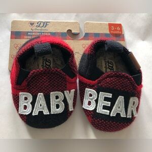 DF by Dearfoams Memory Foam Limited Edition 3-6 Month Slippers, Red/Black
